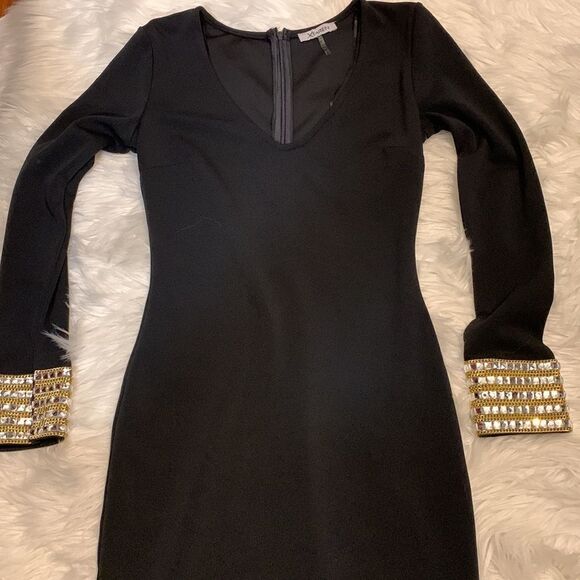 XTAREN Size medium elegant body con dress.  Very stretchy - Picture 4 of 14